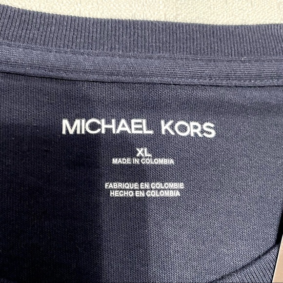 Michael Kors Mens Long Sleeve T-Shirt Crewneck XL Navy With Camo Prints NWT - Picture 2 of 15